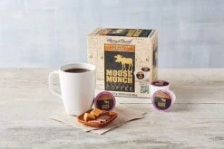 Harry & David Milk Chocolate Caramel Moose Munch Single-Serve Coffee 4/18 Count 8 Harry & David Milk Chocolate Caramel Moose Munch Single-Serve Coffee 4/18 Count -Miscela d'Oro Sales 71o 510azcl. sx679 1